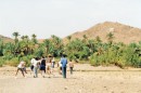 10 - Avec le groupe pres du Ksar * 1734 x 1158 * (440KB)